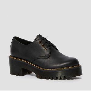 Dr marten shriver low heels